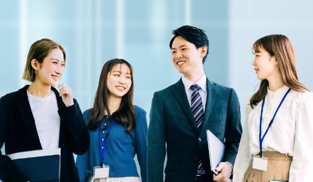 談笑するイメージ